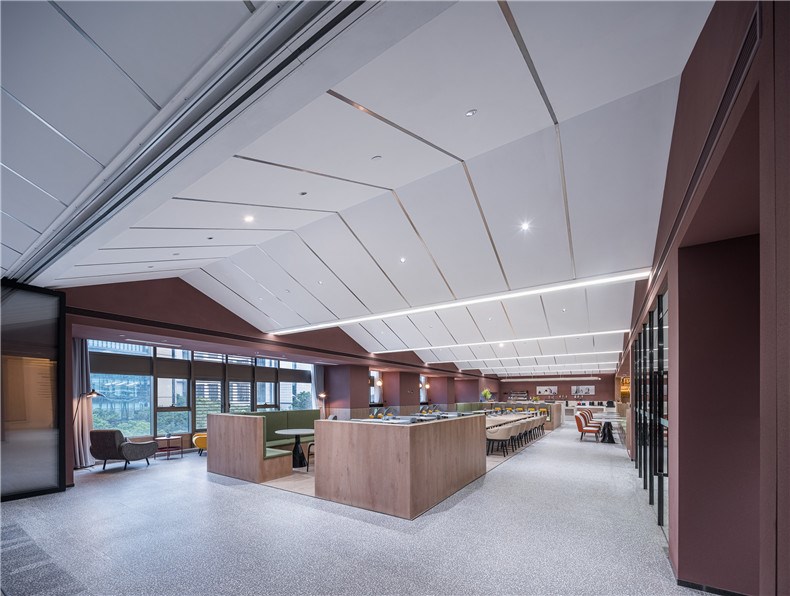 鄭州亞朵酒店裝修公司S主題酒店設計案例(圖7) sqzdshyssjdzyjz-7.jpg