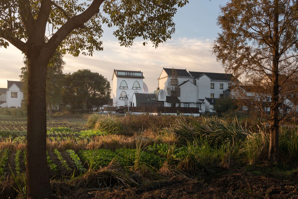 民宿設(shè)計(jì)公司花海民宿裝修改造案例(圖1) sjchhmsgzfdsj-3.jpg