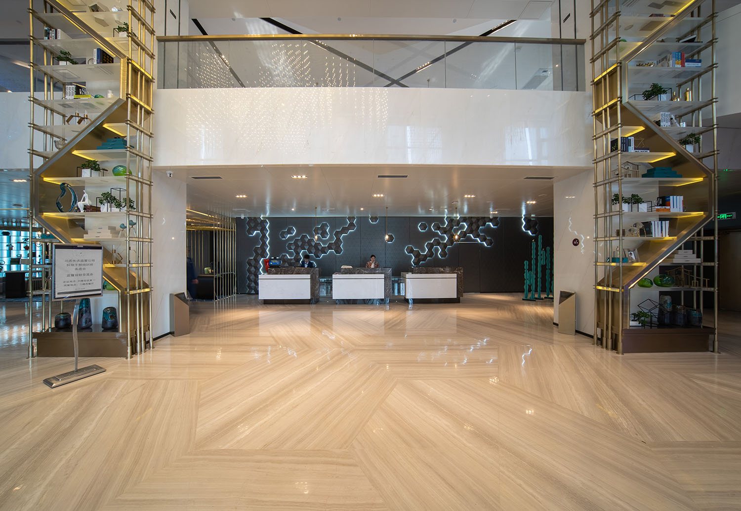 酒店設(shè)計(jì)公司推薦西安金磐酒店裝修案例(圖5) DM_20220803170046_005.jpg