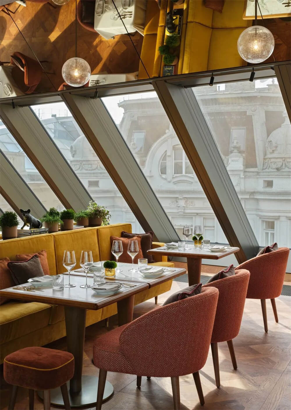 酒店設(shè)計(jì)公司推薦維也納瑰麗酒店裝修案例(圖17) 24.jpg