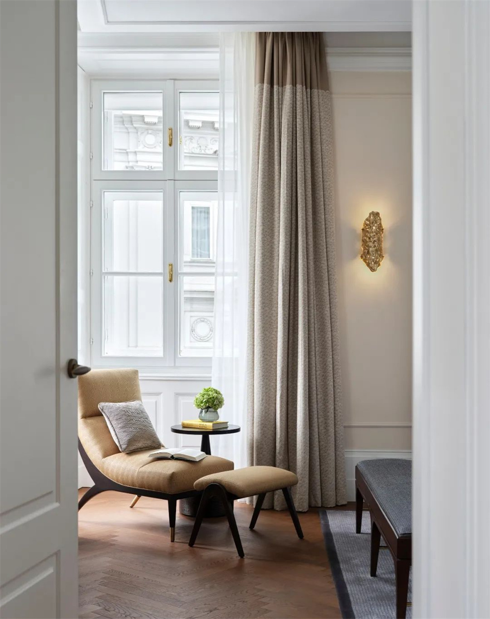 酒店設(shè)計(jì)公司推薦維也納瑰麗酒店裝修案例(圖22) 酒店設(shè)計(jì)公司推薦維也納瑰麗酒店裝修案例(圖22)