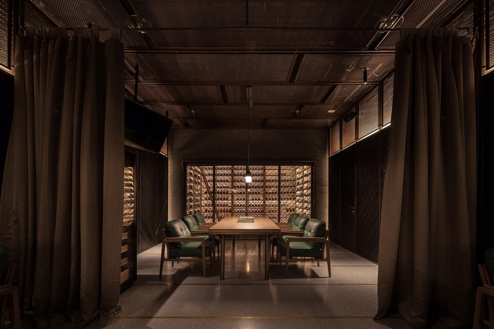 度假酒店設(shè)計(jì)公司柏翠姚良酒店裝修案例(圖11) ajbcyldjjd-17.jpg