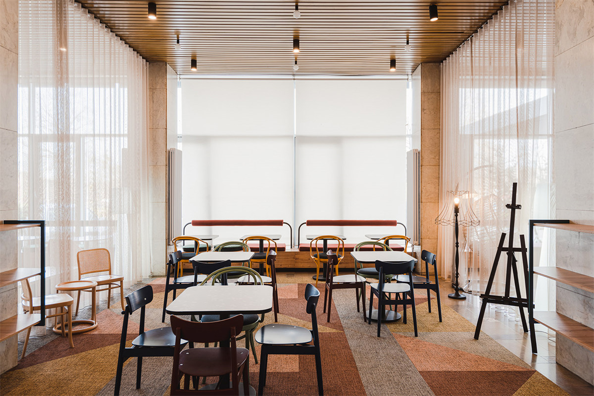 國外年輕有活力的時尚酒店大堂設(shè)計(圖3)