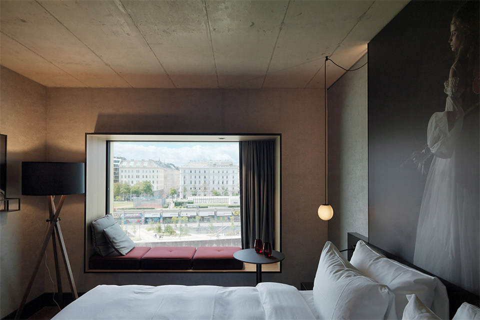 國外小而美的THE ROCK精品酒店裝修設計賞析(圖7)