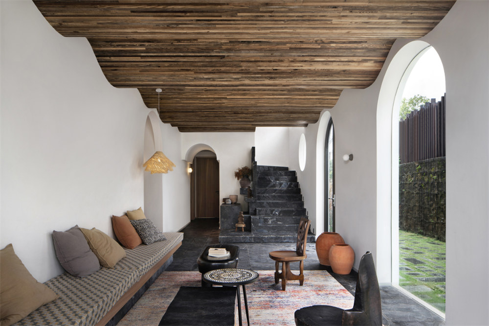 鄭州民宿裝修推薦蜜悅托斯卡納海景民宿設(shè)計(圖3)