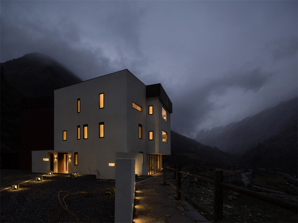 鄭州民宿裝修設(shè)計(jì)推薦四姑娘民宿設(shè)計(jì)案例(圖1)