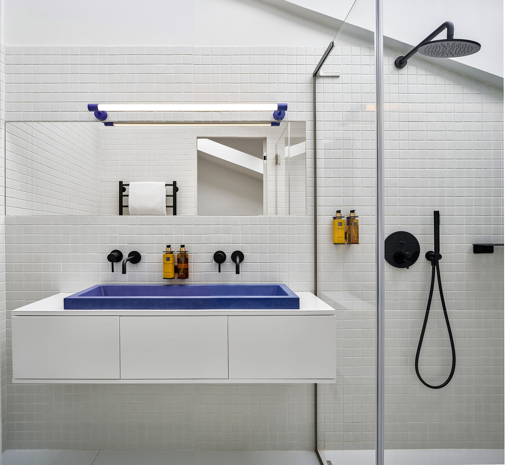 專為年輕人打造的低造價(jià)Faces酒店裝修設(shè)計(jì)方案(圖10) 10934368_vsszan1840532810542611.jpg