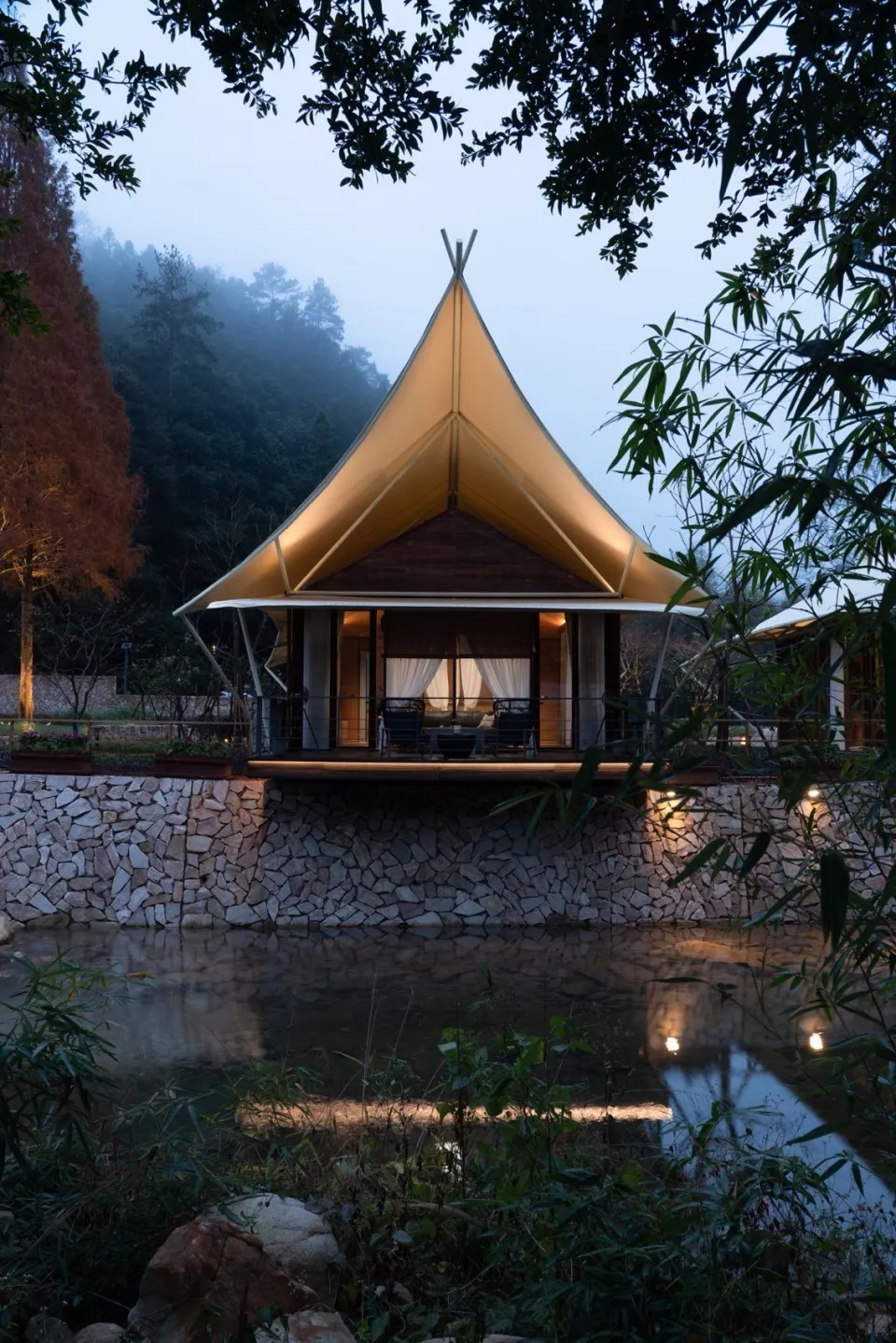 精品野奢養(yǎng)生度假 二都國(guó)家森林帳篷酒店裝修設(shè)計(jì)(圖5) 640_wx_fmt=jpeg&from=appmsg&tp=webp&wxfrom=5&wx_lazy=1&wx_co=1 (7).jpg