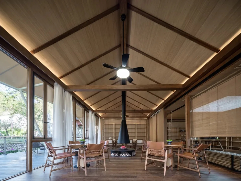 精品野奢養(yǎng)生度假 二都國(guó)家森林帳篷酒店裝修設(shè)計(jì)(圖11) 640_wx_fmt=jpeg&from=appmsg&tp=webp&wxfrom=5&wx_lazy=1&wx_co=1 (14).jpg