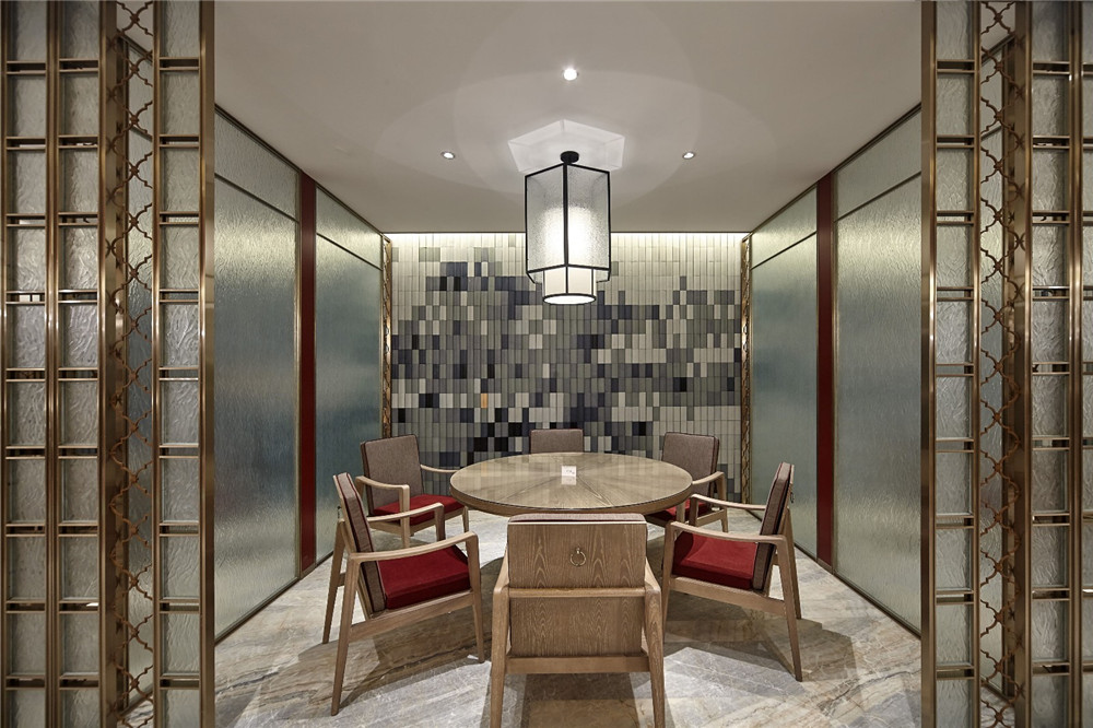遵義格蘭云天五星級酒店設(shè)計裝修案例(圖9) 遵義格蘭云天五星級酒店餐飲包房設(shè)計裝修效果圖