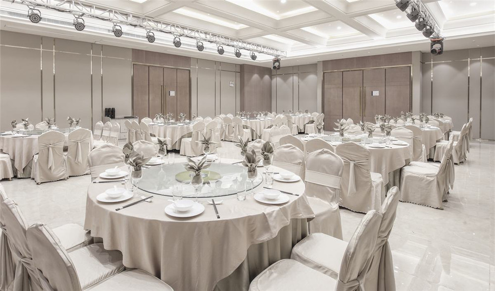 多功能宴會廳設(shè)計(jì)