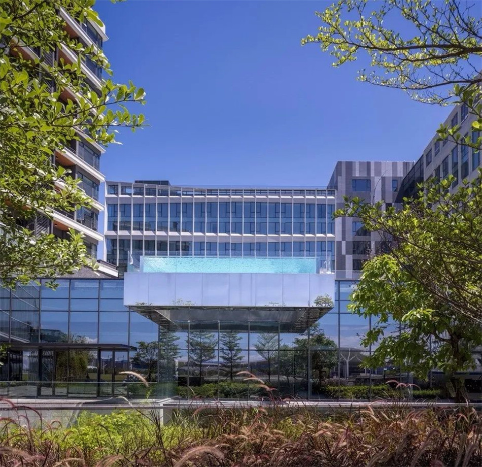 摩登商旅酒店設(shè)計(jì) 深圳皇冠假日酒店裝修實(shí)景圖(圖1) 摩登商旅酒店設(shè)計(jì) 深圳皇冠假日酒店裝修實(shí)景圖