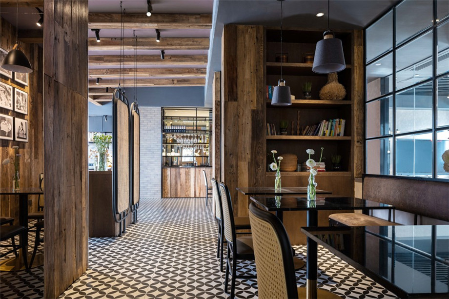 嶺南特色文化精品酒店設(shè)計(jì)-廣州逸居酒店裝修案(圖6) 嶺南特色文化精品酒店設(shè)計(jì)-廣州逸居酒店裝修案例